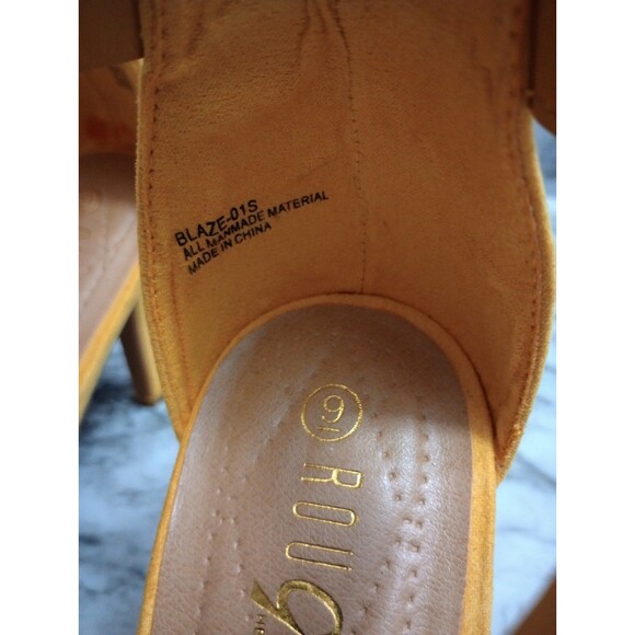 Rouge Yellow Heels Size 9 - Picture 8 of 12